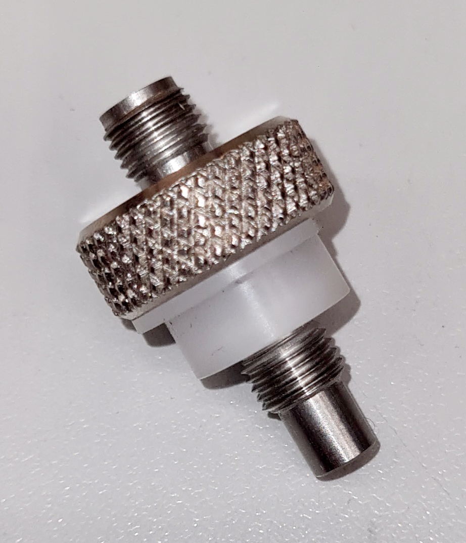 AY000811A01 RF Antennen Adapter für R7